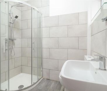 1 bedroom in a house share to rent - Photo 6