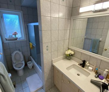 For Lease - 123 Steeles Avenue Unit# UPPER ROOM 1, Toronto, Ontario - Photo 4