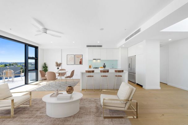 Luxury Penthouse Living in Rose Bay - Photo 1