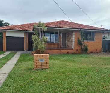 For Rent - Centrally Located Home Close to Facilities&period; - Photo 3