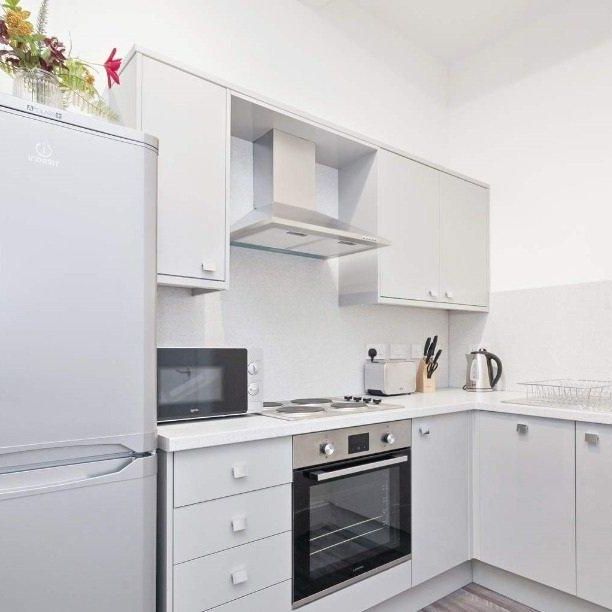 1 bedroom flat to rent - Photo 1