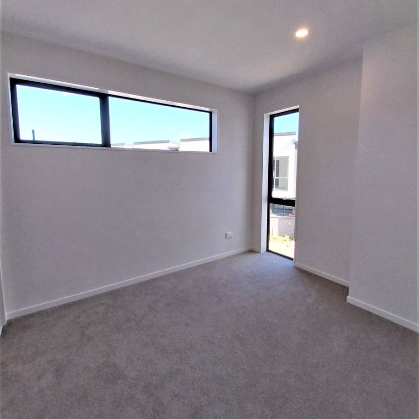 3 Bdrm Townhouse with car park - Photo 1