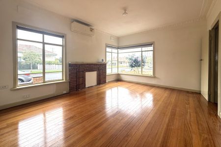 Low Maintenance Home! - Photo 2