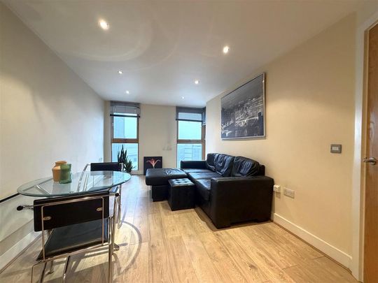 1 bedroom semi-detached house to rent - Photo 1