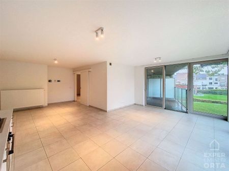 Appartement met 1 kamer en kelder - Photo 2