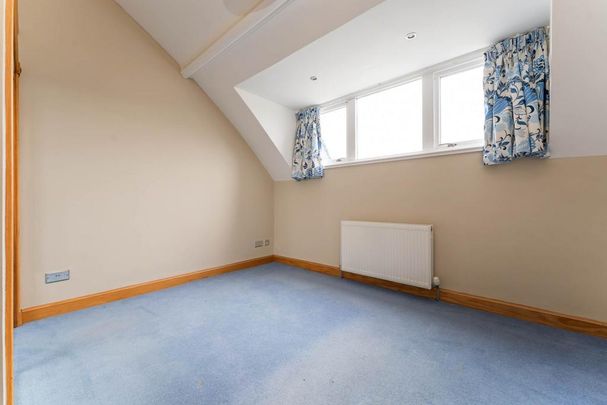 3 bedroom apartment to rent - Photo 1