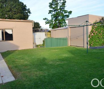 Open the Door to Family Comfort - Photo 3