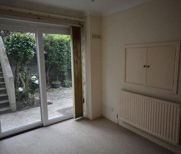 2 bedroom semi-detached house to rent - Photo 2