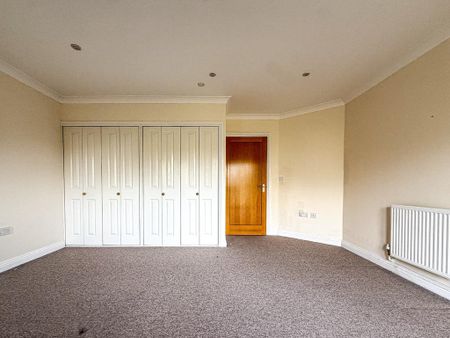 3 bedroom penthouse to rent - Photo 2