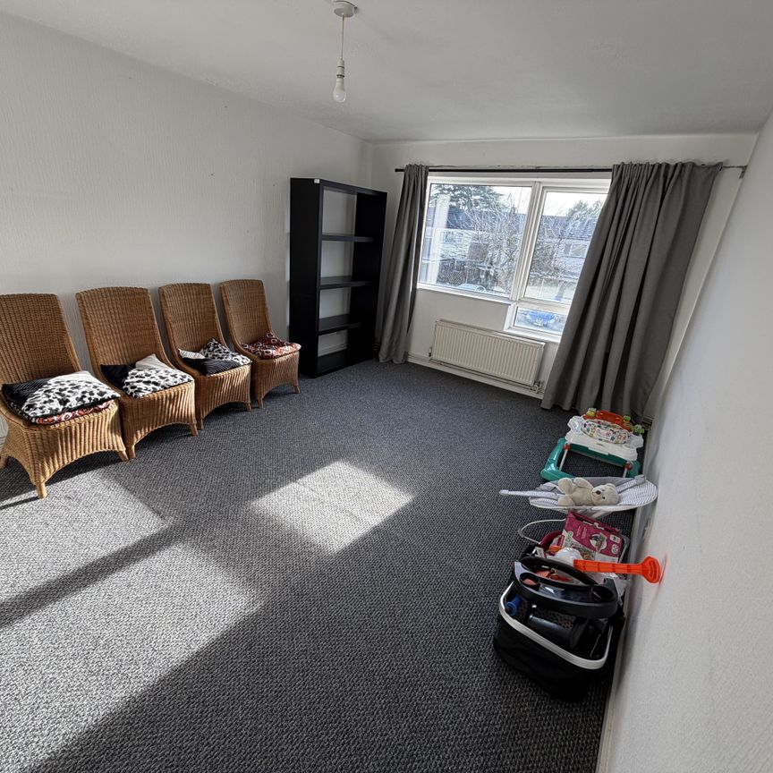 Cliftonville Court, Northampton - Photo 1