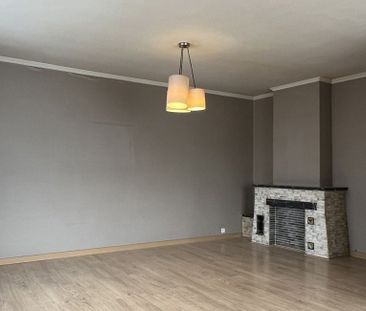 Appartement te huur in Ronse voor € 750 met 2 slaapkamers - Photo 1