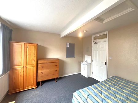 Stokes Croft, Bristol - Photo 4