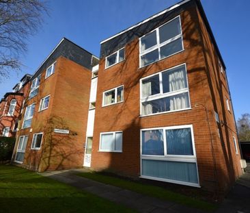 Cranbourne Road, Heaton Moor - Photo 3
