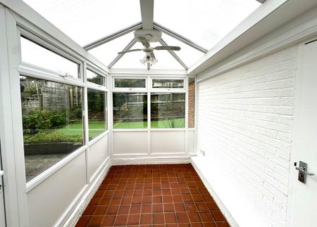 3 bedroom detached house to rent - Photo 4