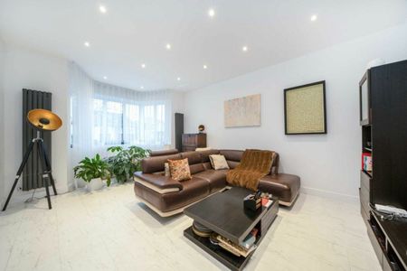 Rundell Crescent, Hendon, NW4 - Photo 2