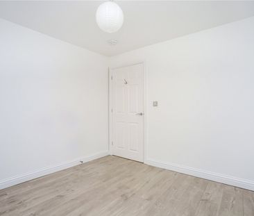 Dunalley Court, - Photo 3