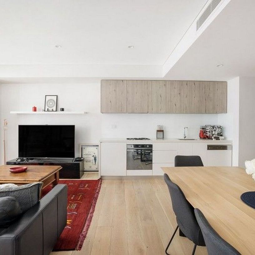 Stylish 1 bed apartment in convenient pocket - Photo 1