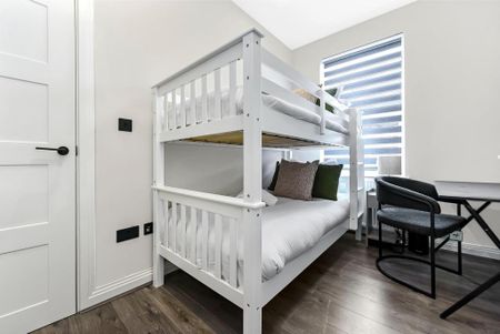 4 bedroom serviced apartment to rent - Photo 3