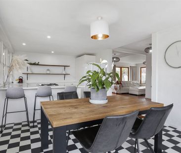 82 Taikaita Road - Photo 1