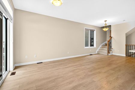For Lease - 348 Raheen Court Ottawa Circuit, Barrhaven, Ontario - Photo 2