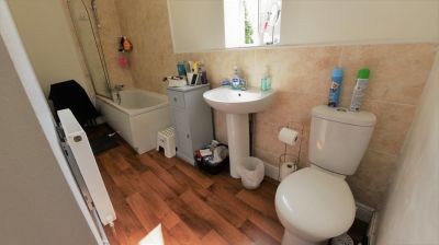 2 bedroom House in Hindle Place, Leeds - Photo 1