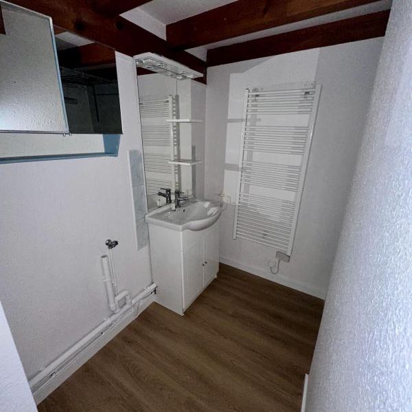 Location Appartement 2 pièces 46m² SAINTES 17100 - Photo 1