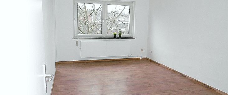 + 3 Zimmer mit Balkon + - Foto 1