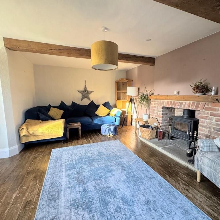 5 bedroom detached house to rent - Photo 1