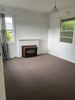 7 Halifax Court, Ashburton VIC 3147 - House For Rent | Domain - Photo 1