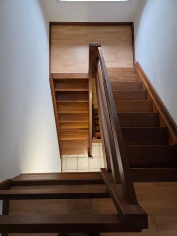 Lichtrijk appartement met 2SLK en privé staanplaats - Photo 2