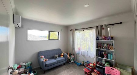 Modern family home - Photo 5