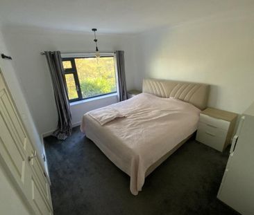 Links Drive, Solihull - Photo 6