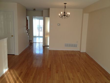 For Lease - 4950 Albina Way Unit# 175, Mississauga, Ontario - Photo 3