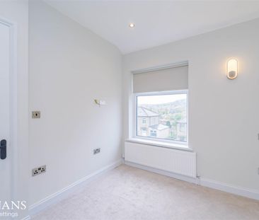 Hardman Avenue, Rossendale - Photo 2