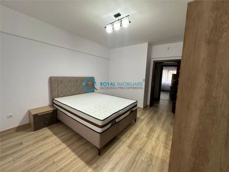 Royal Imobiliare - Inchiriere apartament 3 camere zona Albert - Fotografie 5