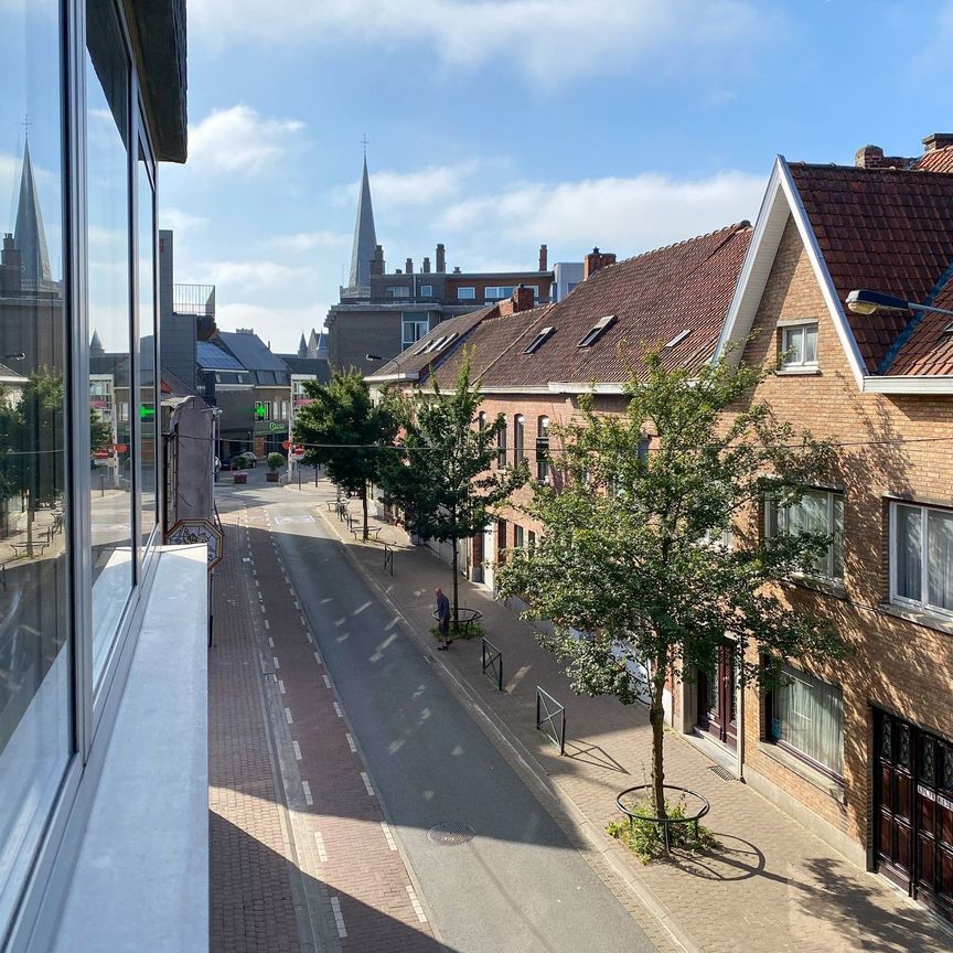 Centraal gelegen verzorgd appartement met groot terras | Olmstraat - Foto 1