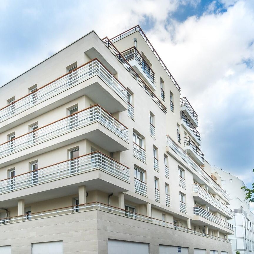 location Appartement T3 DE 63.5m² À COLOMBES - Photo 1