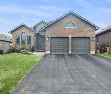 For Lease - 11 Stonecrest Boulevard, Quinte West, Ontario - Photo 3