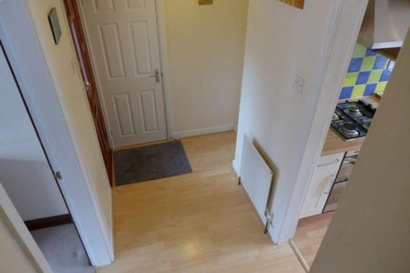 3 bedroom detached house to rent - Photo 4