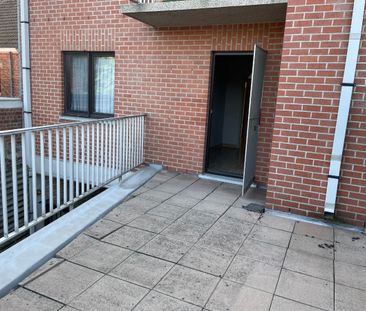 Gunstig gelegen instapklaar twee slaapkamer appartement + ruim terras - Photo 2