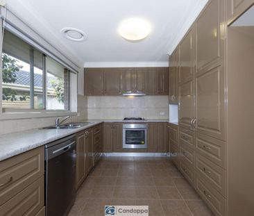 COSY 3 BEDROOM HOME IN GREAT LOCATION!!! - Photo 5