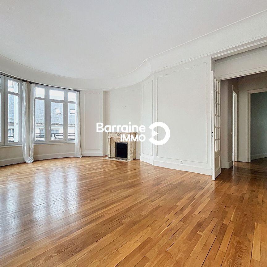 Location appartement à Lorient, 5 pièces 132.49m² - Photo 1