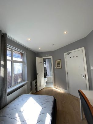 Broadlands Rd, Southampton - Photo 1