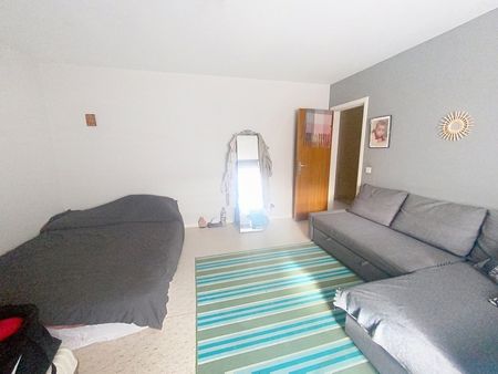 Ruime bel-etagewoning met 3 slaapkamers. - Foto 3