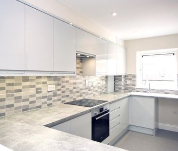 2 bedroom apartment to rent - Photo 3