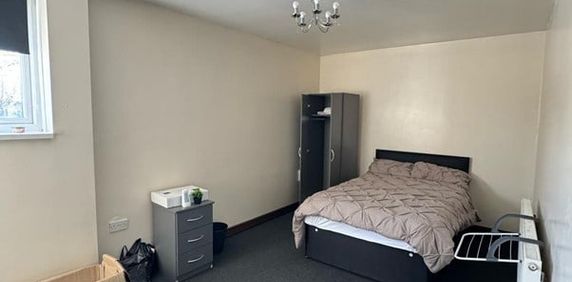 Room in a Shared Flat, Birmingham, B33 - Photo 2