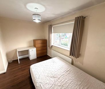 2 bedroom property to rent - Photo 3