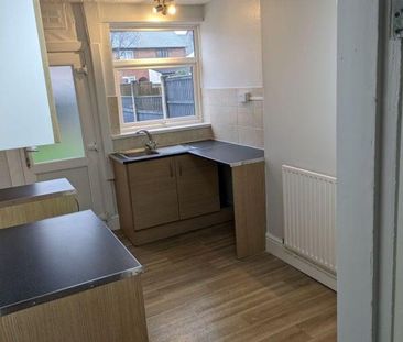 2 bedroom terraced house to rent - Photo 4