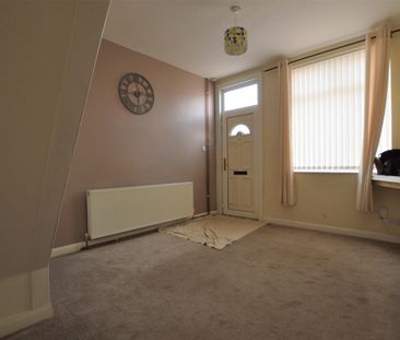 2 bedroom House To Let - Photo 1