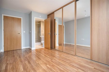 Swan Road, West Drayton, Middlesex, UB7 - Photo 4